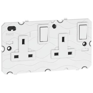 Legrand 13A White 2 Gang Plug Socket Arteor Indoor Type G British Standard 5 721 49