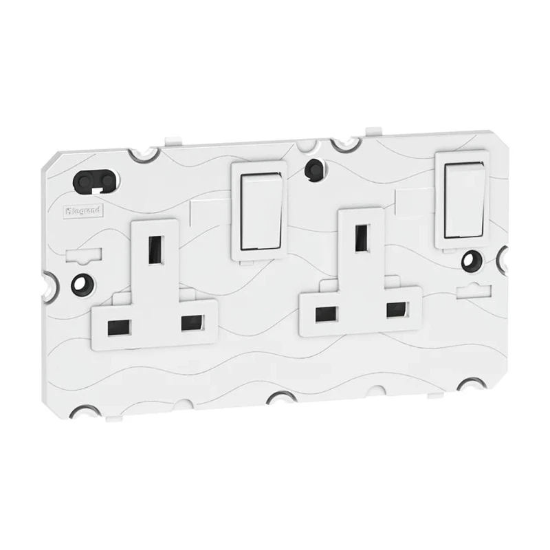 Legrand 13A White 2 Gang Plug Socket Arteor Indoor Type G British Standard 5 721 49