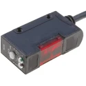 Omron Diffuse Photoelectric Sensor, Block Style, 700 mm Detection Range, PNP Output, IP67 E3S-AD82