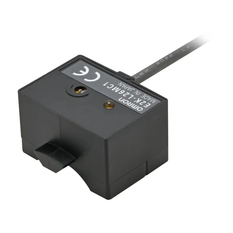 Omron Block Capacitive Proximity Sensor 26 mm Detection Range NPN Output 100mA Switching 30V DC 500V AC E2K-L26MC1 2M