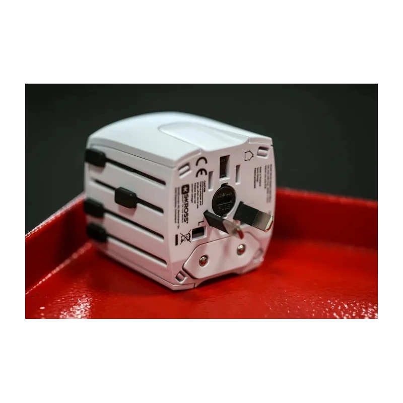SKROSS Travel Adapter China, UK, Europe, USA, Australia, Japan, 2.5A Current, 250V Voltage 824-6077