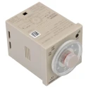 Omron DIN Rail, Panel Mount Timer Relay DPDT 2-Contact 125 V DC 100-240 V AC 0.05s to 300h H3CR