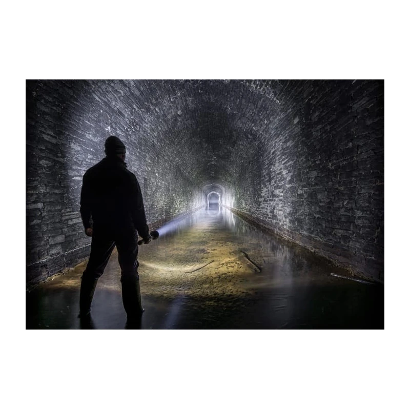 LEDLENSER LED Tactical Torch Black Rechargeable 5000lm LED Luminosity 700m Beam Distance X21R
