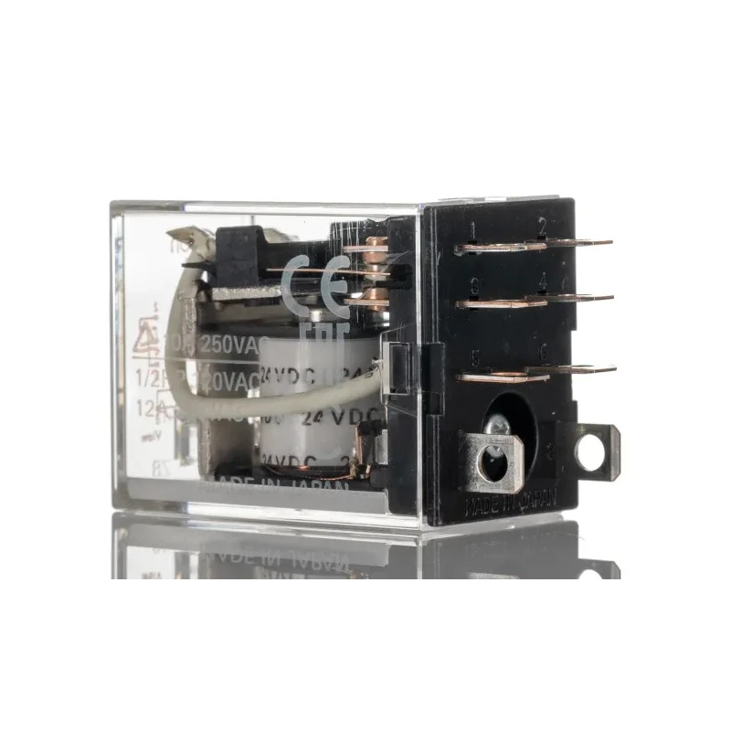 Omron Power Relay 24V DC Coil, 10A Switching Current, DPDT Configuration LY2-D 24VDC