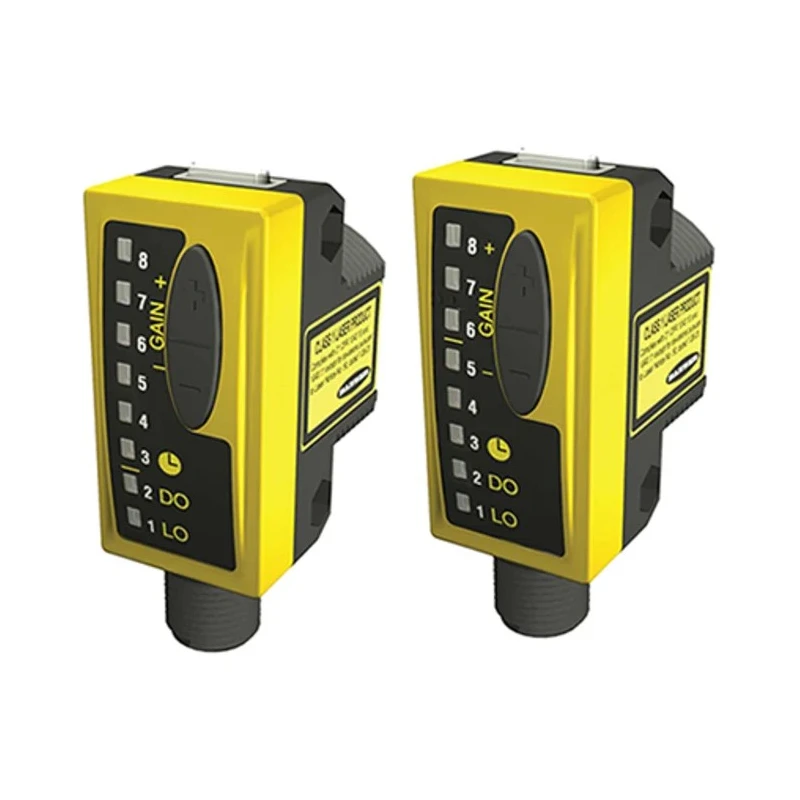 Banner Retroreflective Photoelectric Sensor Block Style 200 mm to 18 m Detection Range NPN/PNP Output Laser Light IP67 