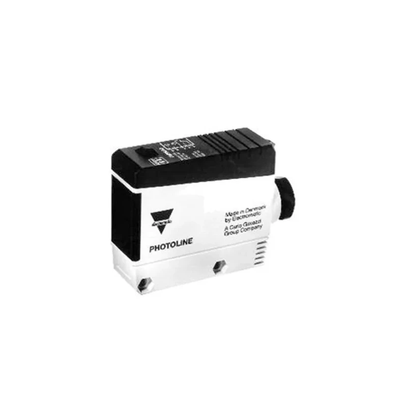 Carlo Gavazzi Retroreflective Block Photoelectric Sensor, Relay Output, 12 m Detection Range, IP67, 24V AC/DC PMP12RIM