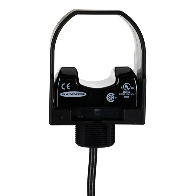 Banner Illuminated Push Button Switch Momentary Panel Mount IP66 30.2 mm Cutout 30 V OTBVP6