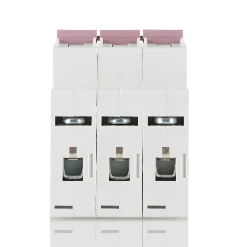 Eaton xPole PL Miniature Circuit Breaker, 3-Pole, 32A, Type C, 48V DC, 10 kA Breaking Capacity 242477 PLSM-C32/3-MW