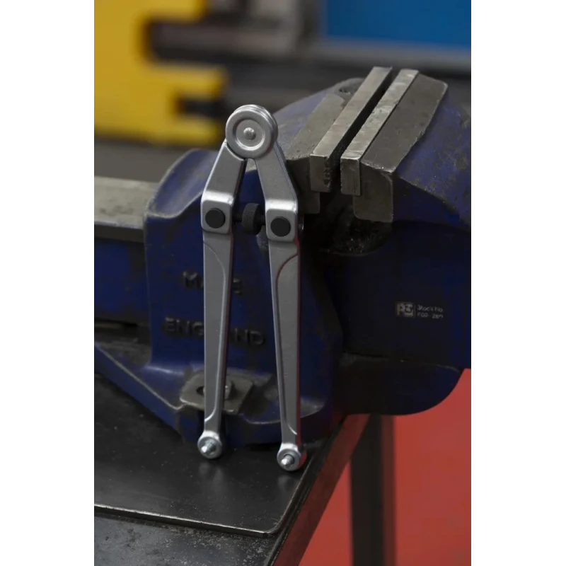 Facom Adjustable Spanner with 100 mm Jaw Capacity, 245 mm Overall Length, Chrome Vanadium Steel Metal Handle 117.B