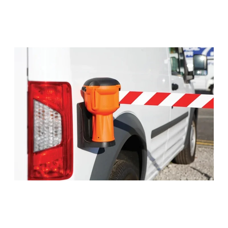 Skipper Black Magnetic Support Bracket Safety Barrier 124mm Length, 168mm Height M/Support01