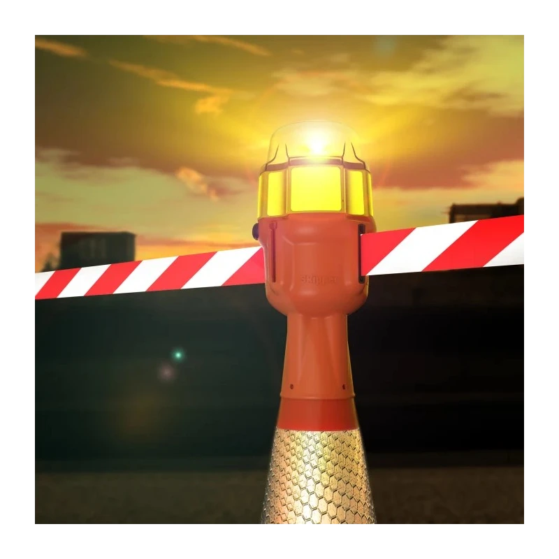 Skipper Amber Rechargeable Safety Light Light01