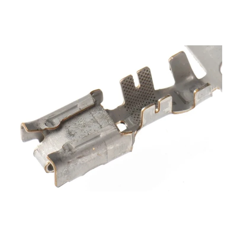 Delphi Metri-Pack 630 Female Socket Automotive Connector Terminal 20.4mm Length 6.5mm Diameter 12033997