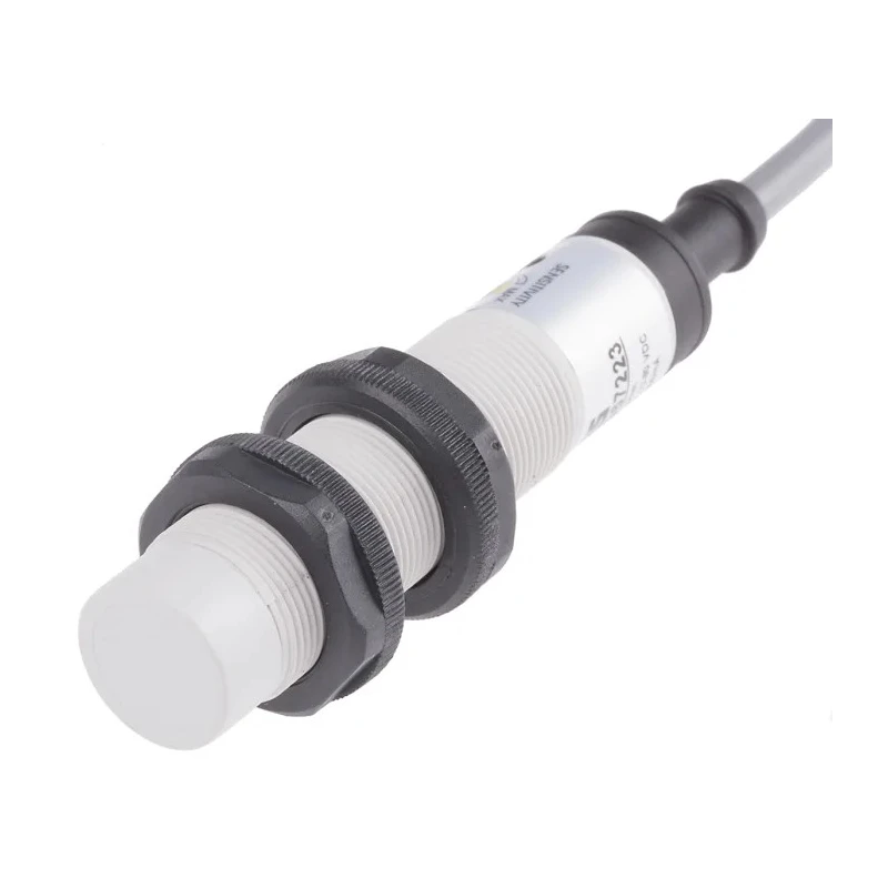 RS PRO Threaded Barrel Capacitive Proximity Sensor 8 mm, M18 x 1 NPN 200mA 30V AC/DC 896-7223
