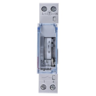Legrand Analogue DIN Rail Time Switch 230V ac 4 127 90