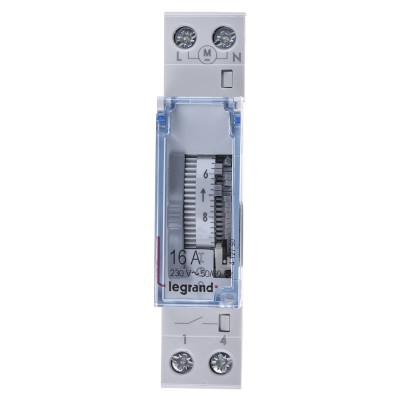Legrand Analogue DIN Rail Time Switch 230V ac 4 127 90