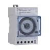 Legrand Analogue DIN Rail Time Switch 250V AC 1 Channel SPDT Contact Configuration 4 128 23