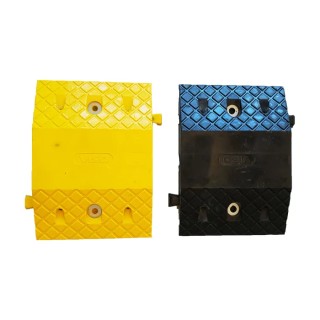 RS PRO High Visibility Rubber Speed Bump Black Yellow Rubber 70mm Height 400mm Width 250mm Depth 898-7188