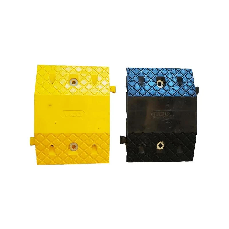 RS PRO High Visibility Rubber Speed Bump Black Yellow Rubber 70mm Height 400mm Width 250mm Depth 898-7188
