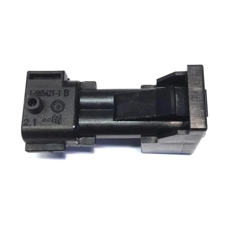TE Connectivity Junior Power Timer Automotive Male Connector Black Panel Mount 2 Way Crimp 1-965421-1