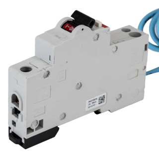 ABB Residual Current Circuit Breaker with Overload Protection 6A Current Rating 2CSR255051R1064 DSE201 C6 AC30 - N Blue