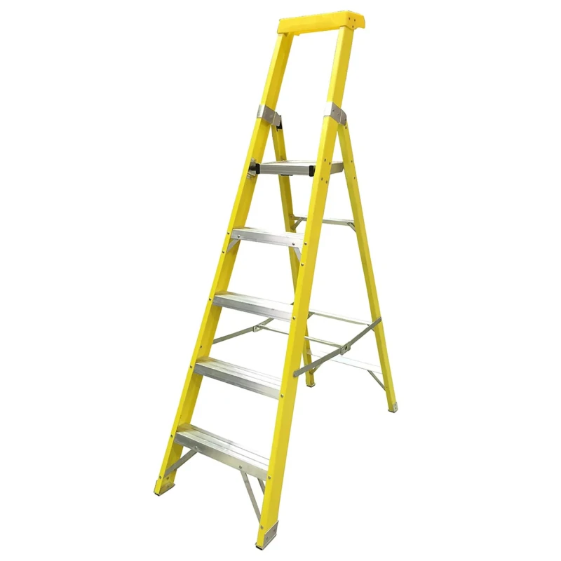 RS PRO Fibreglass 5 Steps Step Ladder, 1.18 m Platform Height, 1.99 m Open Length, Load Capacity 150 kg 914-3471