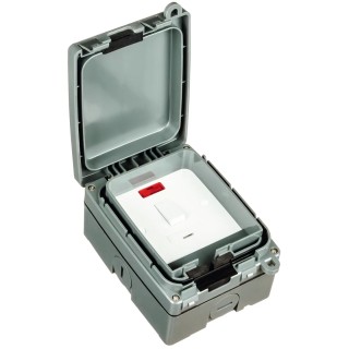 Timeguard Weatherproof 13A Switched Fused Spur IP66, Double Pole RCD, 230V WXT103N