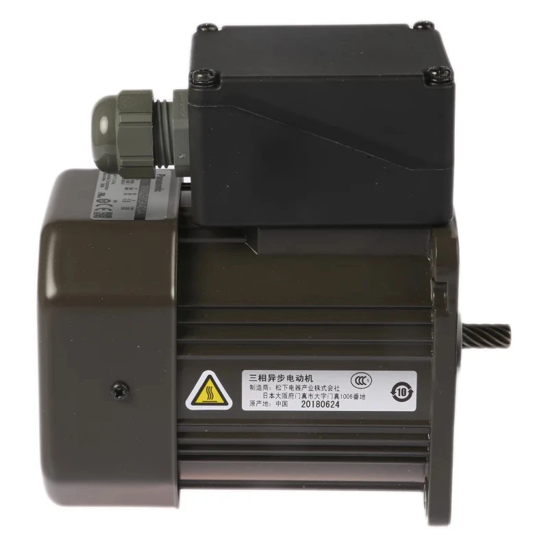 Panasonic M9M Reversible Spur AC Motor 60 W 3 Phase 4-Pole 400V Panel Mounting M9MZ60GK4CGA