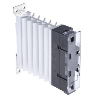 Omron Solid State Relay 15 A Load, 264 V AC Load, DIN Rail Mount, 24 V DC Control G3PJ