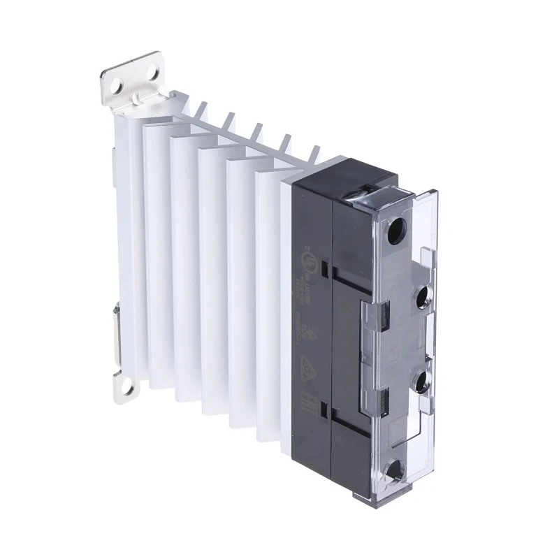 Omron Solid State Relay 15 A Load, 264 V AC Load, DIN Rail Mount, 24 V DC Control G3PJ