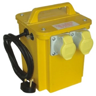 Carroll & Meynell Portable Safety Isolating Site Transformer 1.65 kVA, 230 V AC Primary, ±55 V AC Secondary, 10 A CM33002