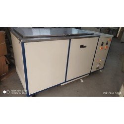 ultrasonic-cleaner-with-spin-arrangement-7772