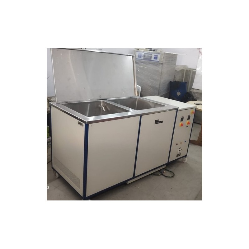 ultrasonic-cleaner-with-spin-arrangement-7772-1