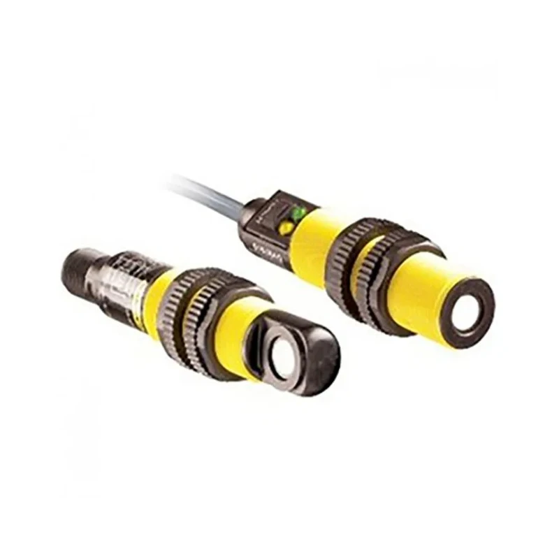 Banner Threaded Barrel Ultrasonic Proximity Sensor M18 300 mm 65mA 4 to 20 mA 30 V dc S18UIAQ