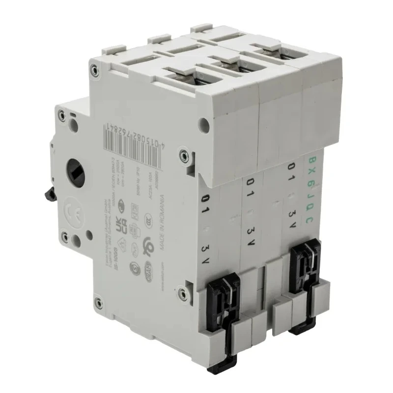 Eaton 3-Pole Surface Mount Isolator Switch 100A, IP40, 240V AC, Screw Terminal IS40 