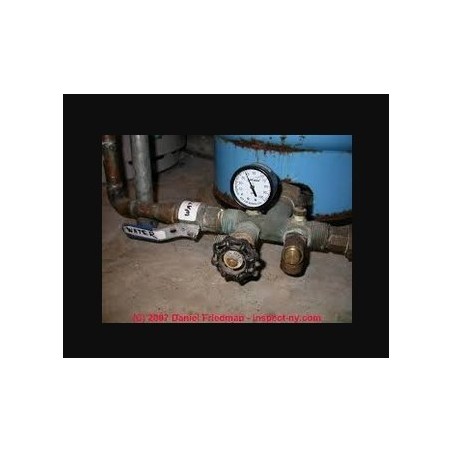 tank-pressure-gauge-7843