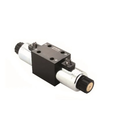 Parker Hydraulic Directional Control Valve Horizontal, Unrestricted, Double Solenoid, 230V, 80L/min, 350bar D1VW004CNYW