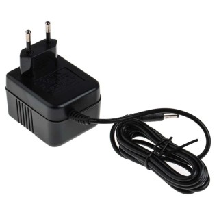 RS PRO 2.1 x 5.5 x 12 mm Centre Positive AC/AC Adapter AC/DC Adapter Type C 9 W 12V ac Output 700 mA 139-1770