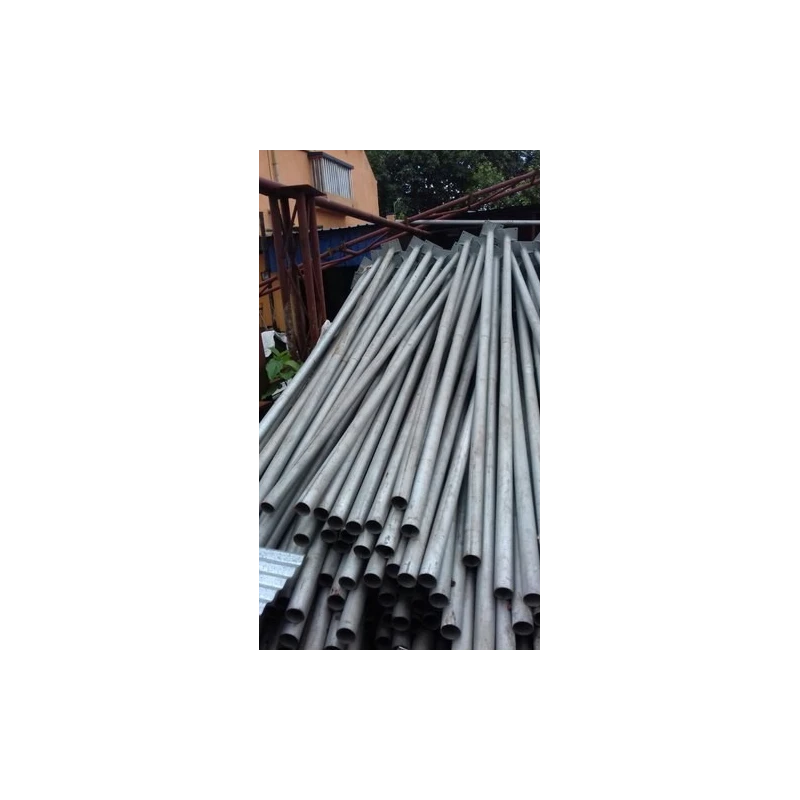 steel-street-light-pole-8703