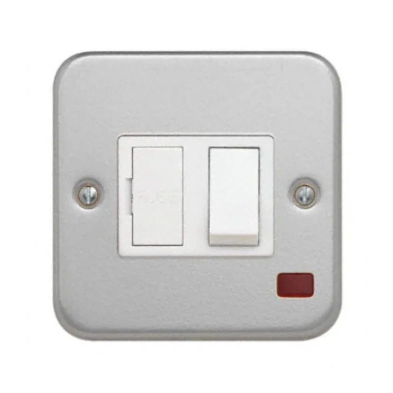 Contactum 13A 1 Gang Switched Fused Spur 250V Steel Surface Mount White IP2X 