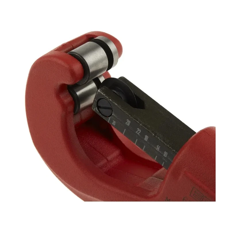Ega-Master Pipe Cutter with 42 mm Cutting Capacity for Copper Zinc Alloy Body 63119