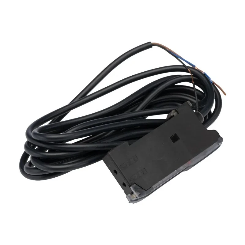 Omron Plastic Photoelectric Sensor with PNP Output IP50 Protection 12V 