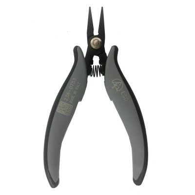RS PRO 1-Piece Flat Nose Plier Smooth Jaw, 146mm Overall Length, 19mm Jaw Length, Carbon Steel, ESD Safe 238-0753