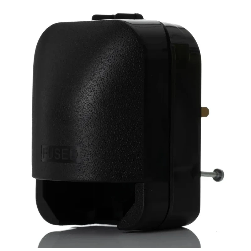 PowerConnections Mains Connector Converter Europe to UK, 240V, 13A, Type F Schuko to Type G British 3-Pin SCP3-B-13A