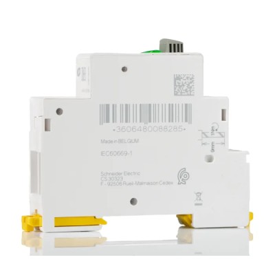 Schneider Electric 250V AC DIN Rail Push Button Circuit Trip A9E18036