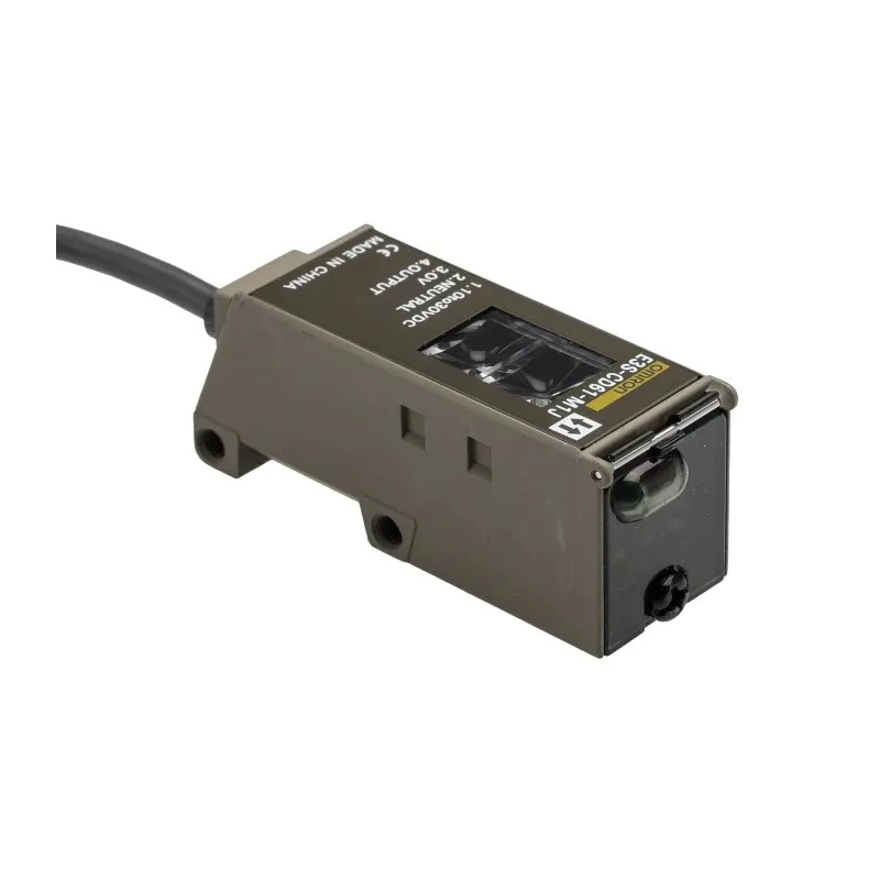 Omron Diffuse Photoelectric Sensor Block Sensor 700 mm Detection Range NPN/PNP Output IP67 