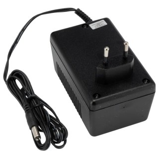Mascot AC/DC Adapter Type C 230V AC 9V DC Output 1.1A European Plug 1.7m Cable 8711-9