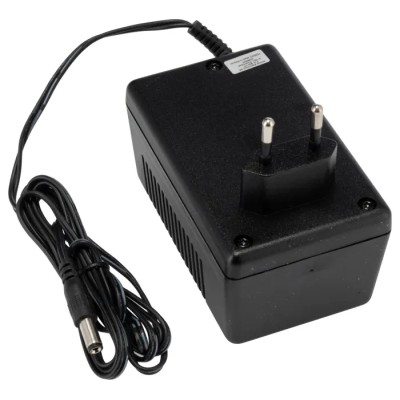 Mascot AC/DC Adapter Type C 230V AC 9V DC Output 1.1A European Plug 1.7m Cable 8711-9