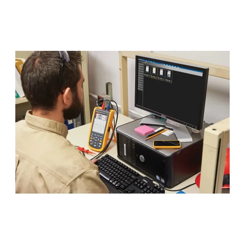 Fluke 120B Series 40 MHz Handheld Digital Oscilloscope, 2 Channels, NiMH Battery FLUKE-125B/UK