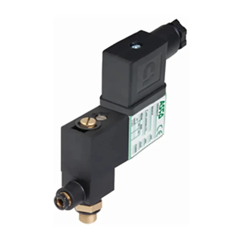 EMERSON ? ASCO Solenoid Valve 3 Port NC 24V DC 1/8 in Fibreglass Reinforced Polyamide Body 18900032.24/DC
