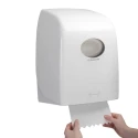 SCOTT Essential™ XL Roll Hand Towels 3540000 x 200 mm 1 Ply 6 Sheets 6687